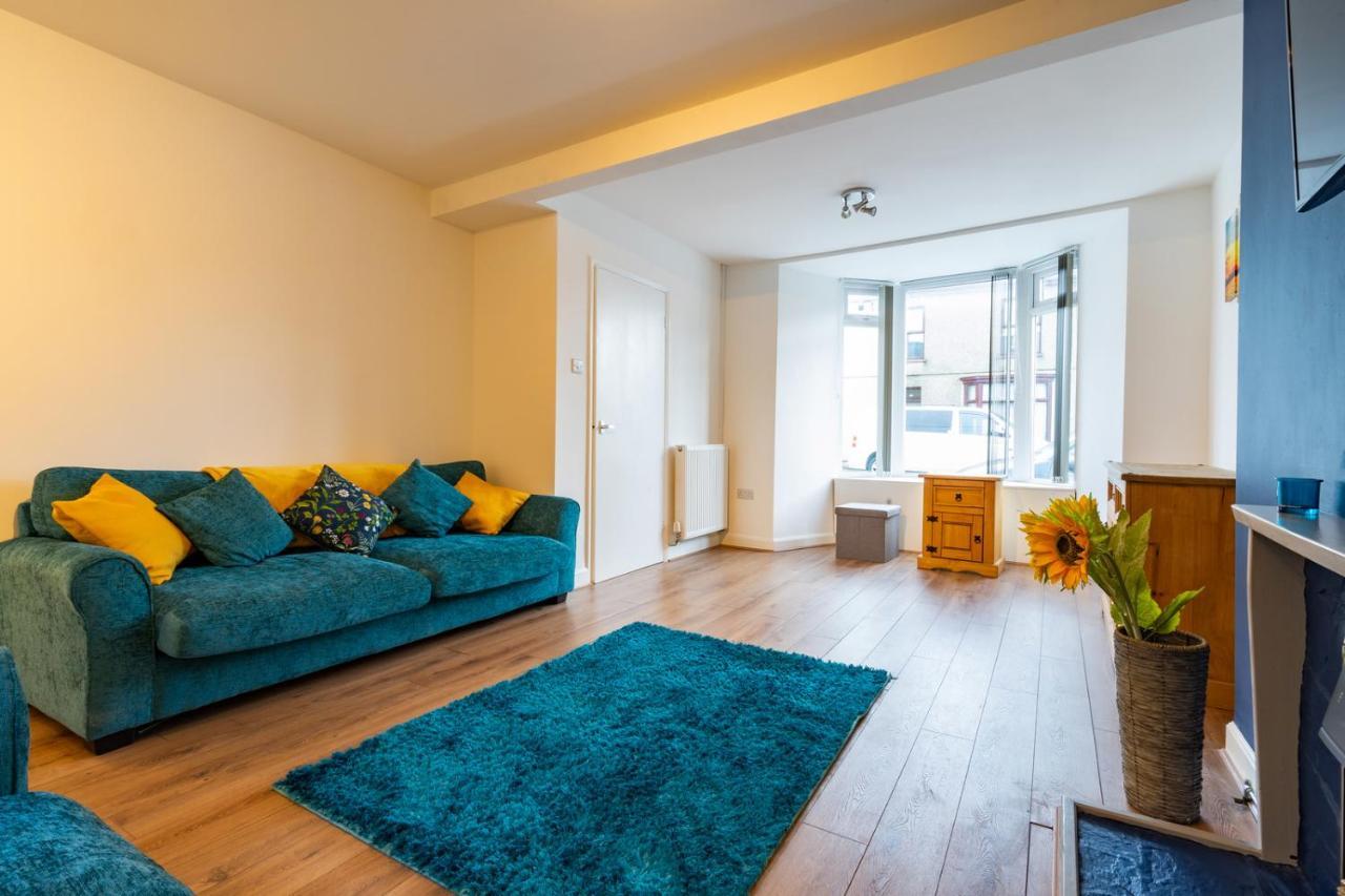 Newly-Renovated, Mid-Terrace Cottage In Porthmadog Esterno foto