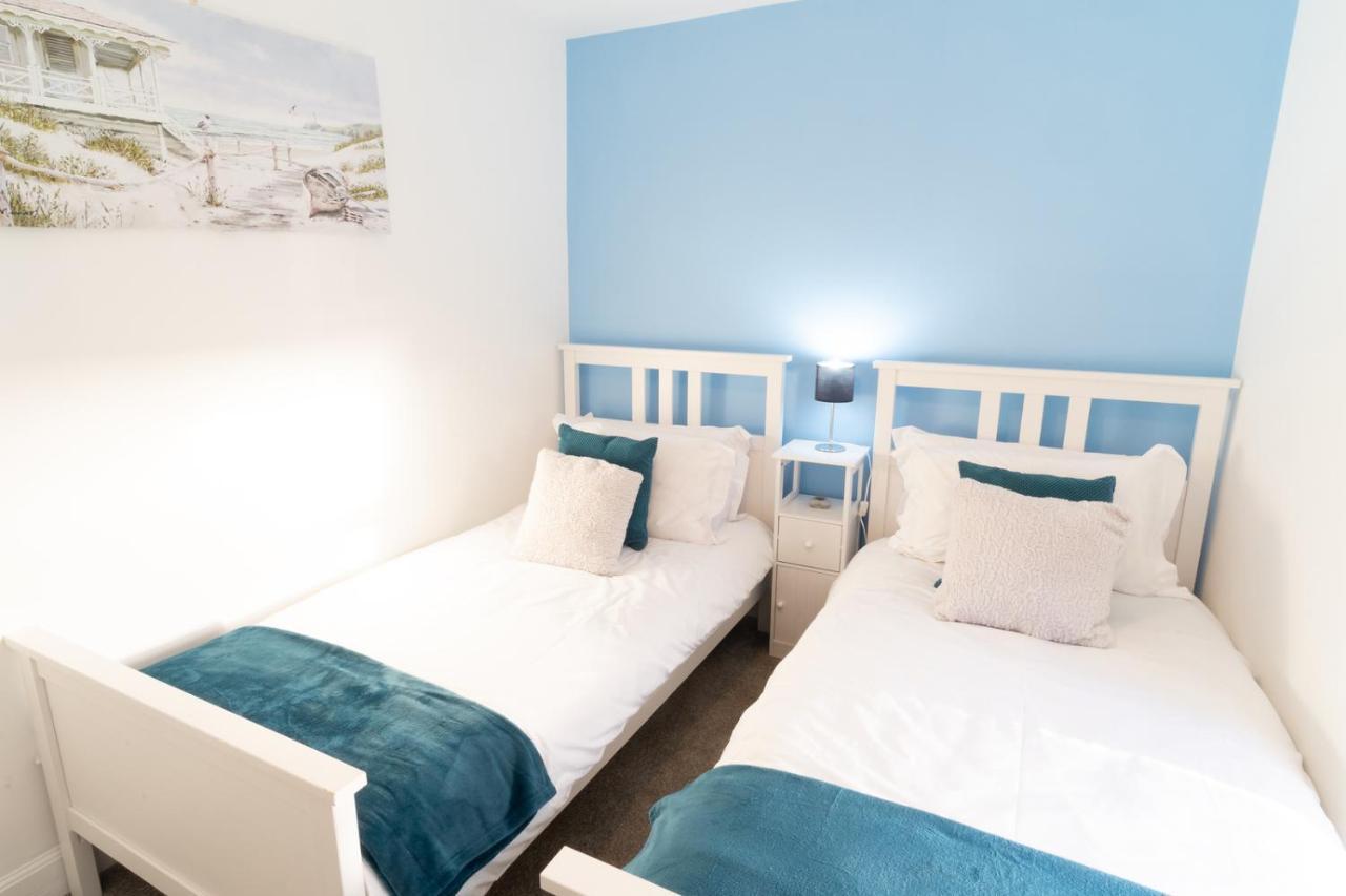 Newly-Renovated, Mid-Terrace Cottage In Porthmadog Esterno foto