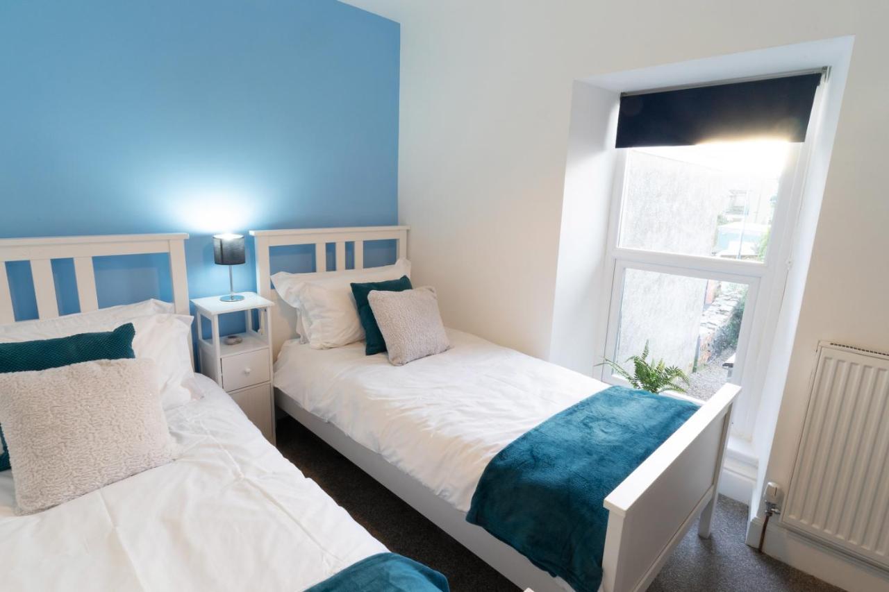 Newly-Renovated, Mid-Terrace Cottage In Porthmadog Esterno foto