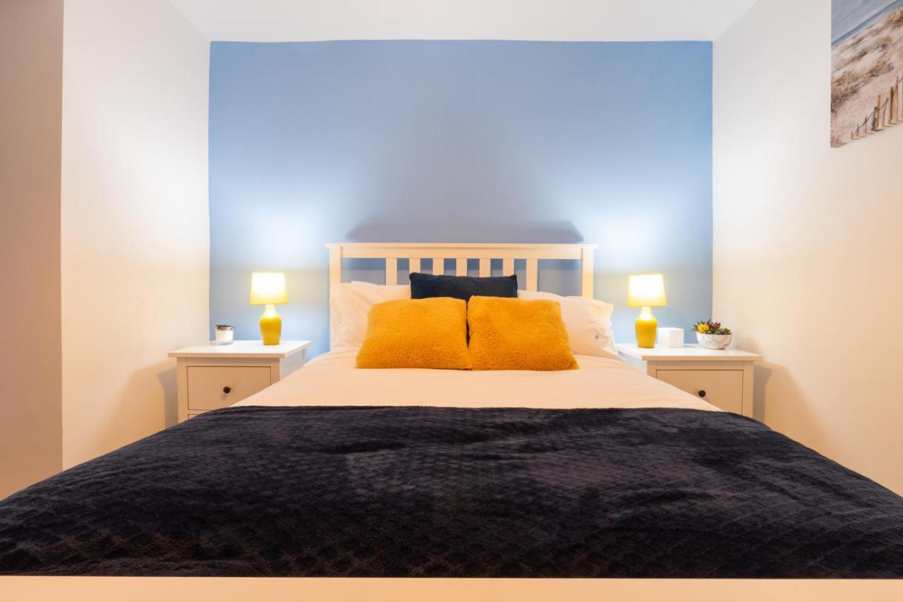 Newly-Renovated, Mid-Terrace Cottage In Porthmadog Esterno foto