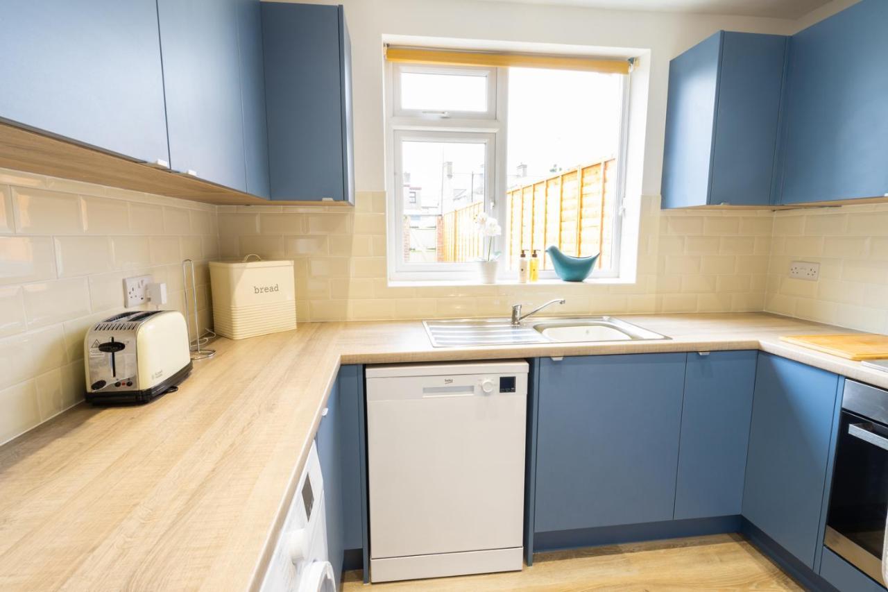 Newly-Renovated, Mid-Terrace Cottage In Porthmadog Esterno foto